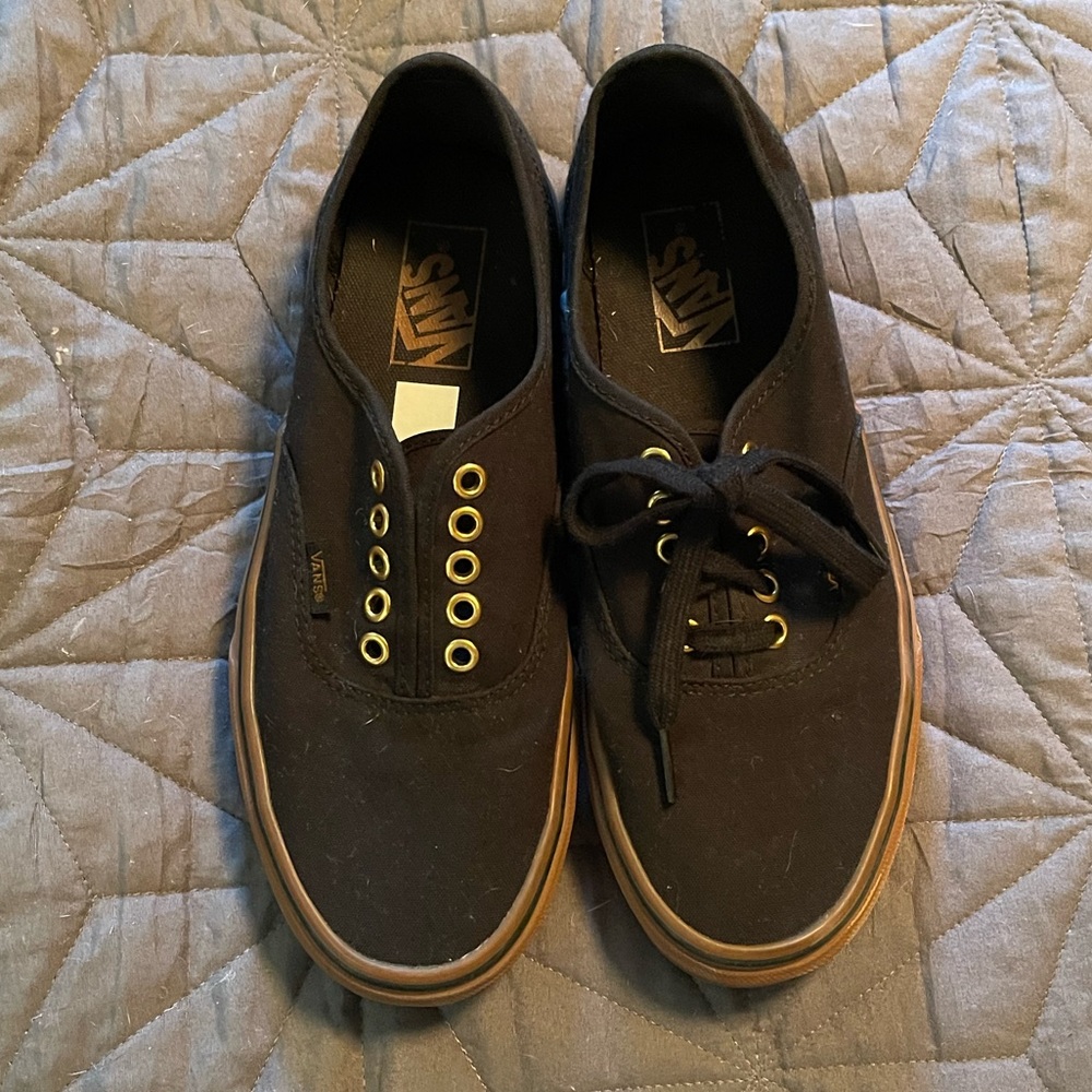 Vans- Women size 9, excellent condition Mens size 7.5